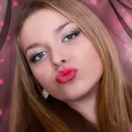 Mia18